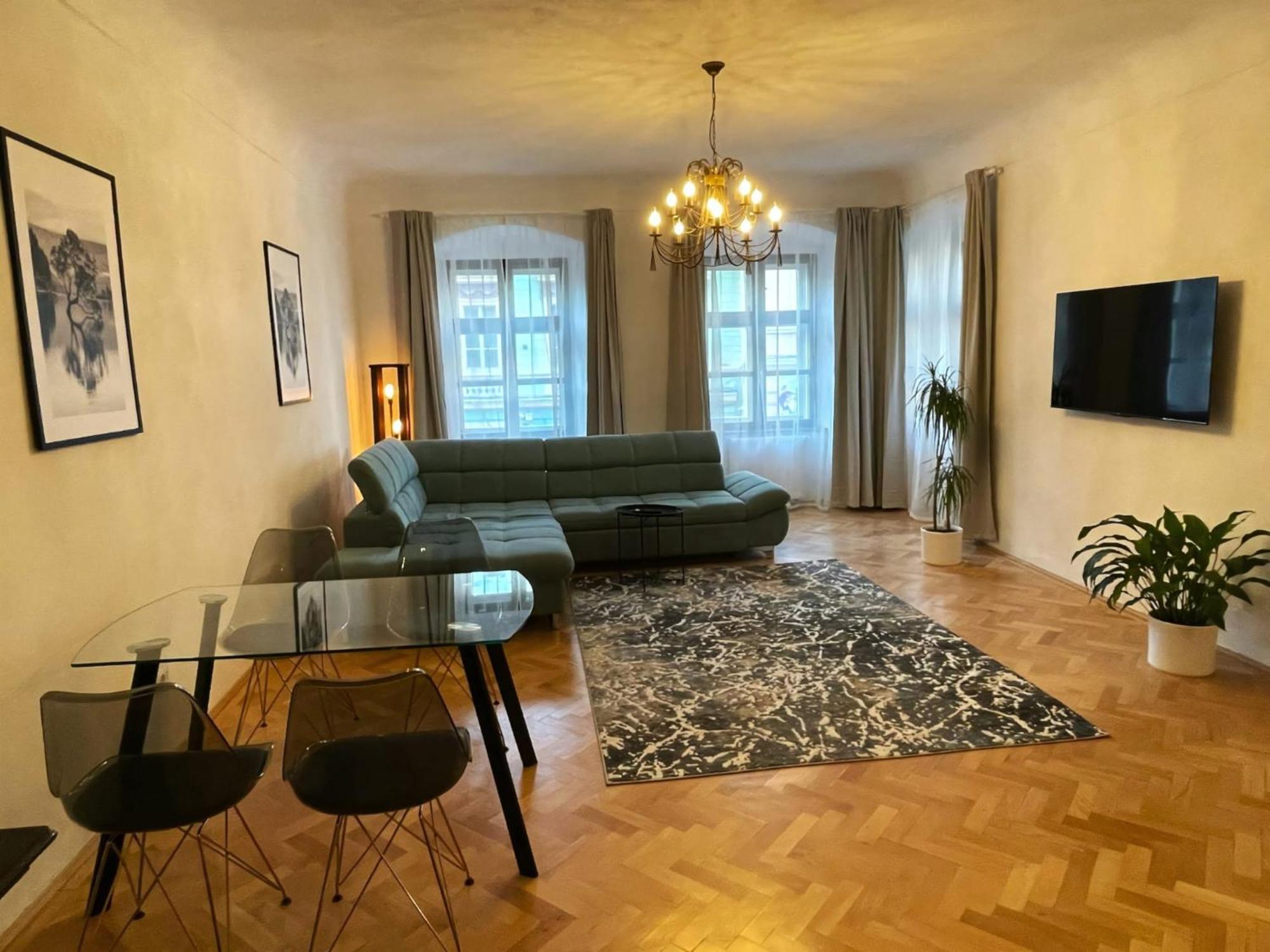 Hirscher Apartments Braşov Eksteriør bilde
