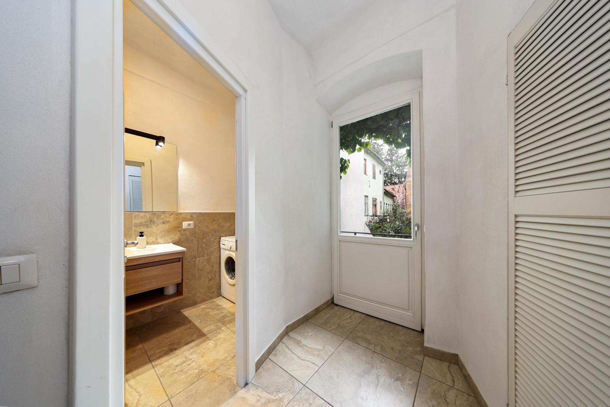 Hirscher Apartments Braşov Rom bilde