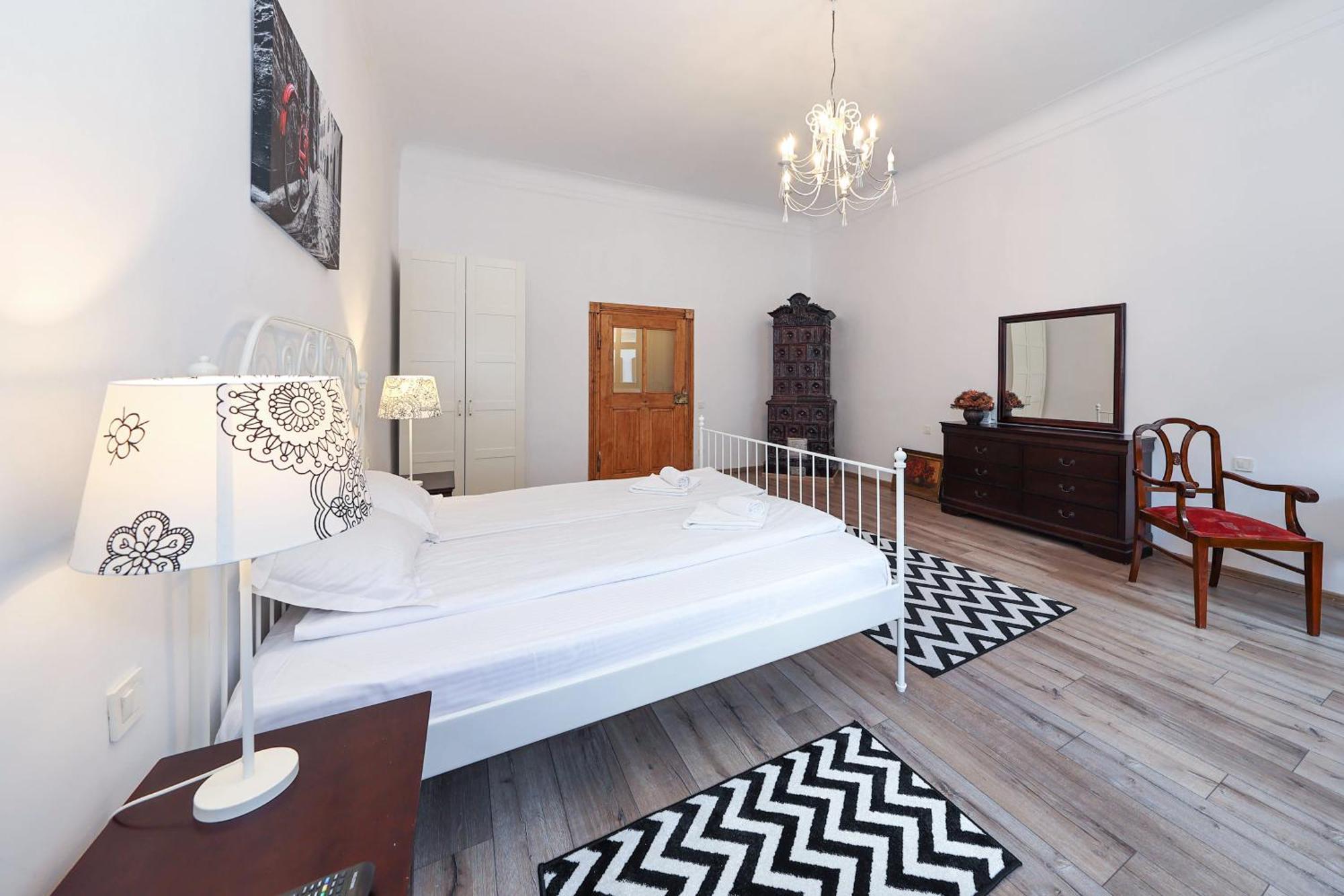 Hirscher Apartments Braşov Eksteriør bilde