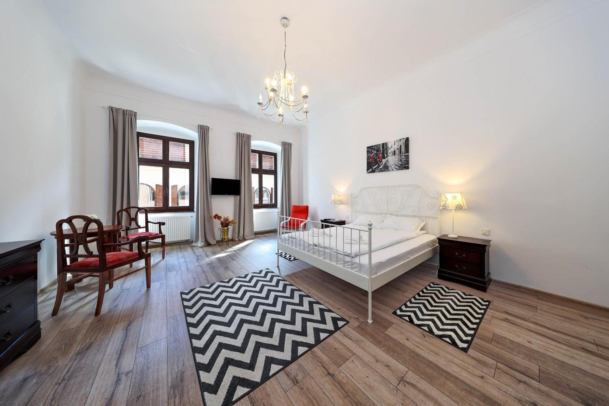 Hirscher Apartments Braşov Eksteriør bilde